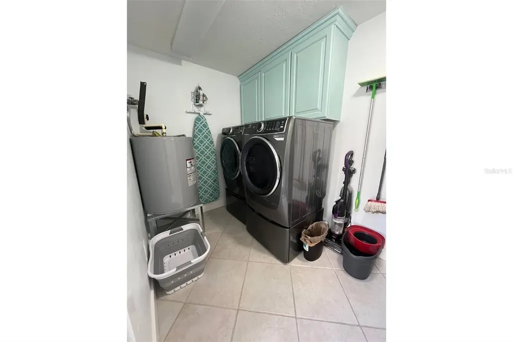 345 Avenida Leona Sarasota FL 34242