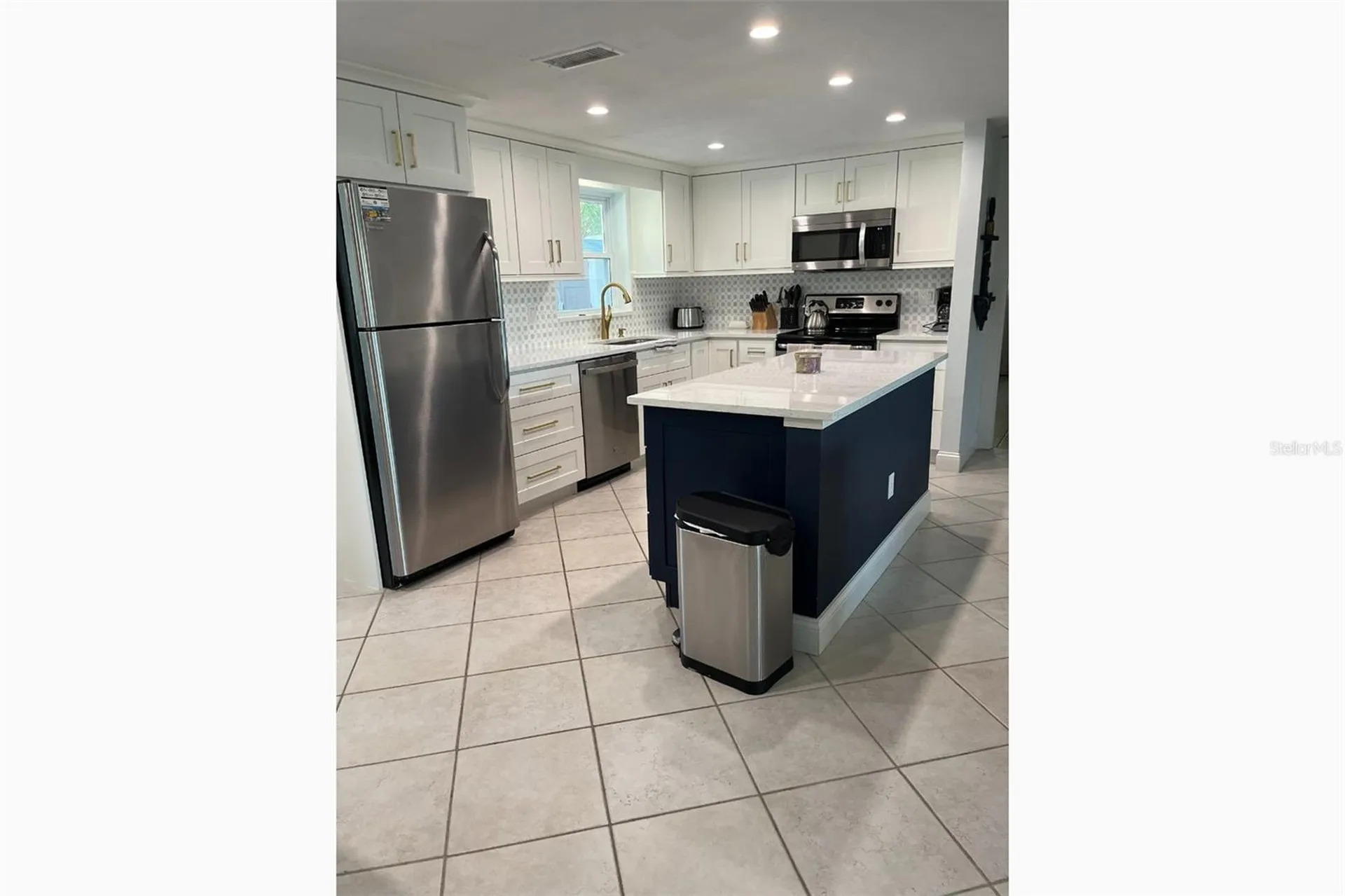 345 Avenida Leona Sarasota FL 34242