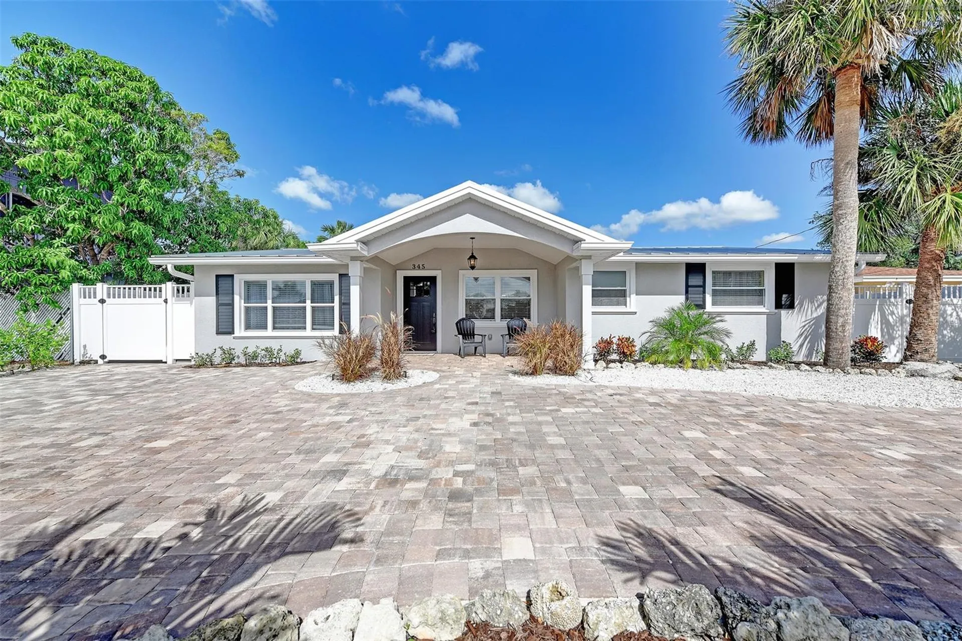 345 Avenida Leona Sarasota FL 34242