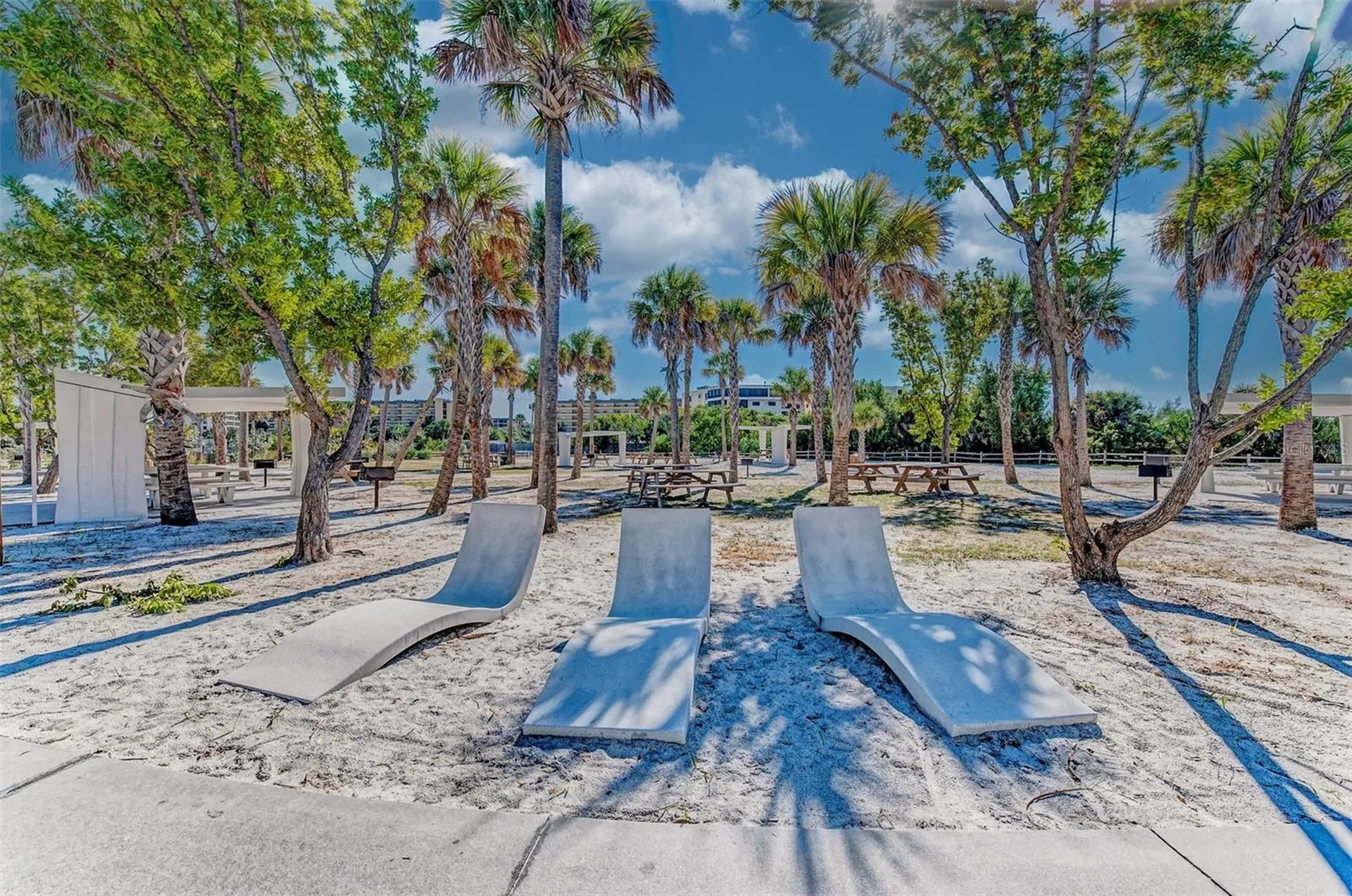 345 Avenida Leona Sarasota FL 34242