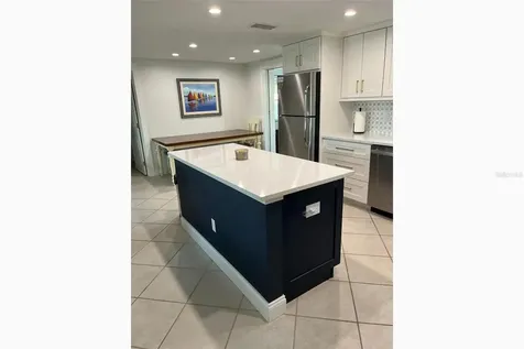 345 Avenida Leona Sarasota FL 34242