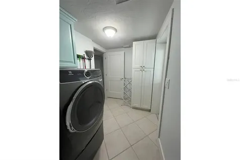 345 Avenida Leona Sarasota FL 34242