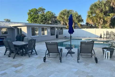 345 Avenida Leona Sarasota FL 34242