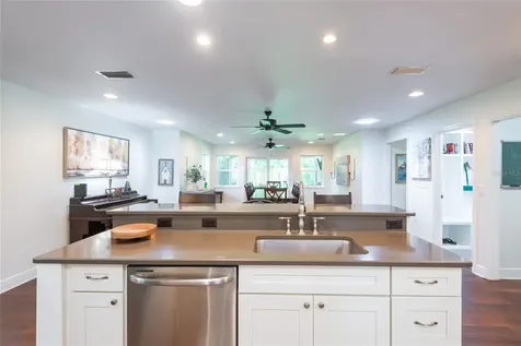 3107 Cocos Road Tampa FL 33618