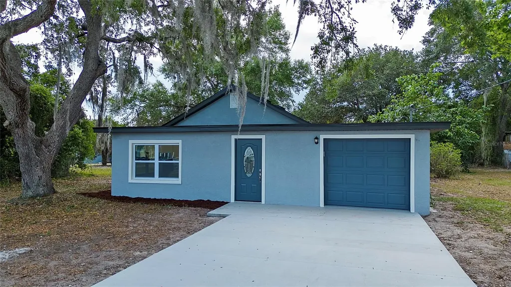 1155 Wells Avenue Tavares FL 32778