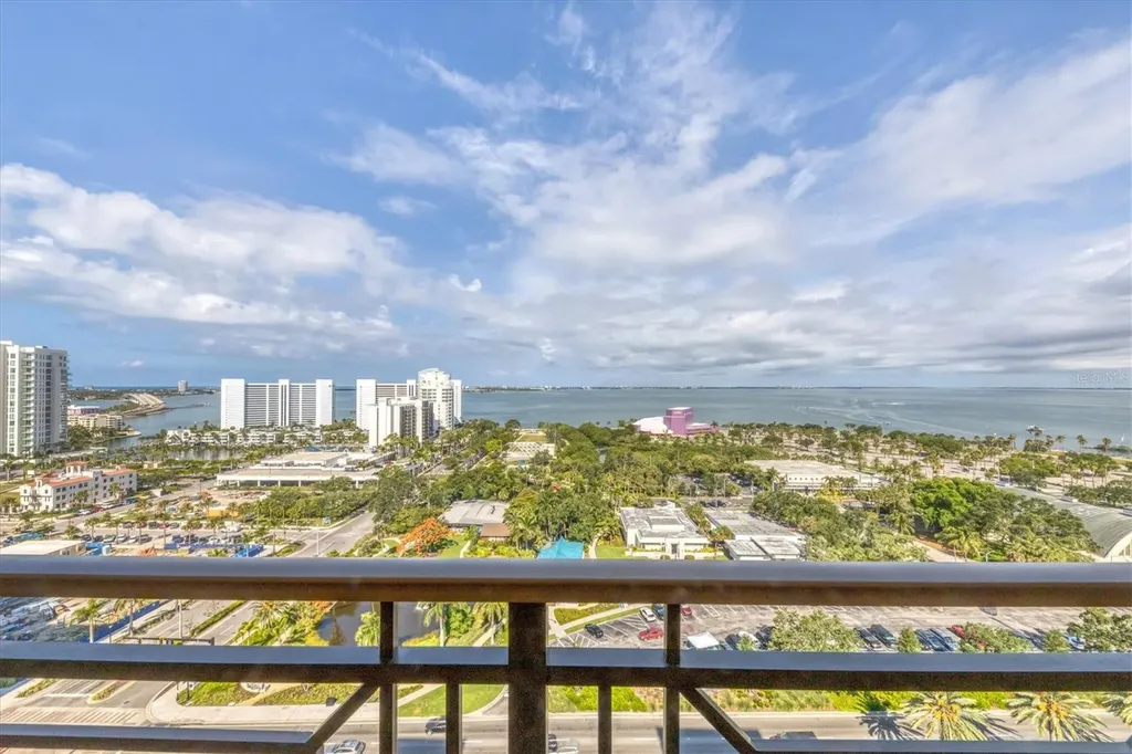 750 N Tamiami Trail Sarasota FL 34236