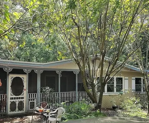402 East Avenue Brooksville FL 34601