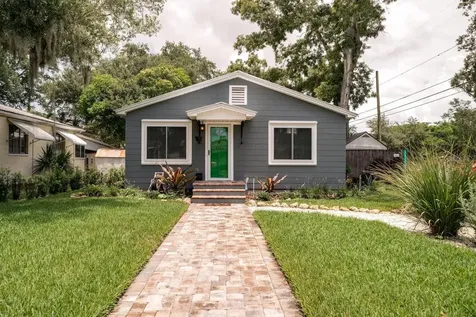 1501 29th Avenue N St Petersburg FL 33704