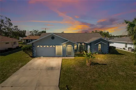 4521 Baroda Avenue North Port FL 34287