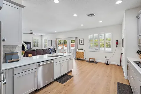 3305 W Cherokee Avenue Tampa FL 33611