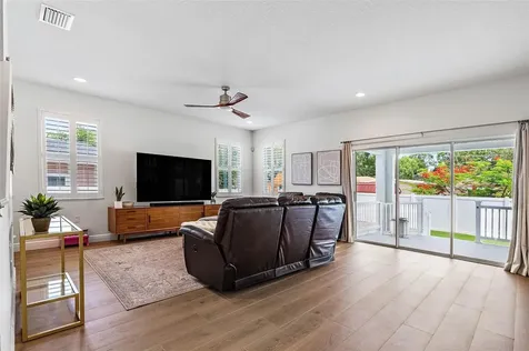 3305 W Cherokee Avenue Tampa FL 33611