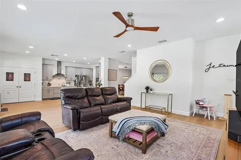 3305 W Cherokee Avenue Tampa FL 33611