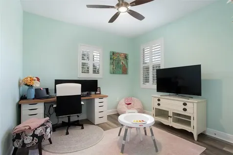 3305 W Cherokee Avenue Tampa FL 33611