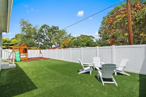 3305 W Cherokee Avenue Tampa FL 33611