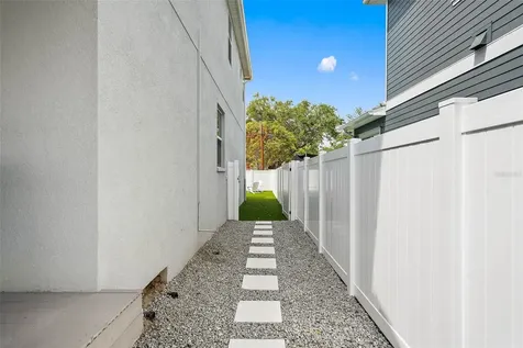 3305 W Cherokee Avenue Tampa FL 33611