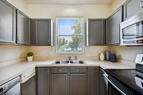 12204 Country White Circle Tampa FL 33635