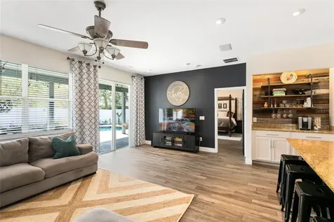 4213 Cummings Street Orlando FL 32828