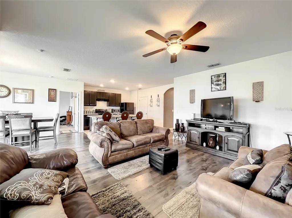 10547 Burlwood Drive Leesburg FL 34788