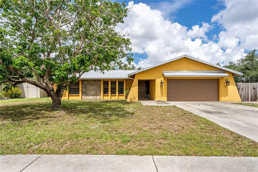5800 Countrywood Drive Sarasota FL 34232