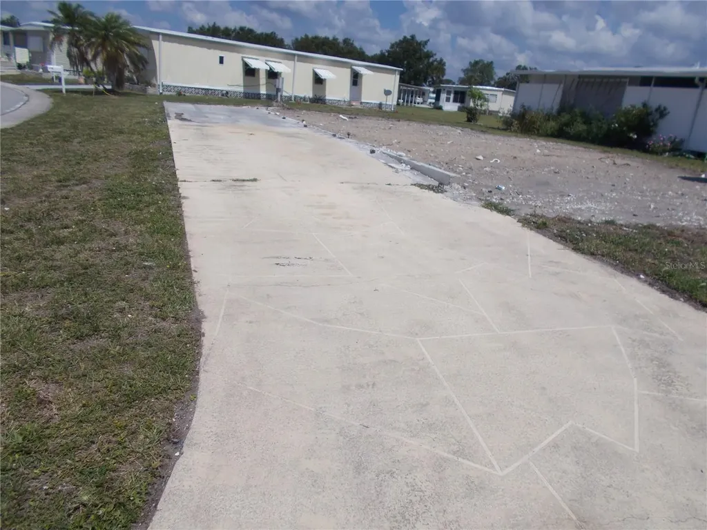 6581 Center Lane North Port FL 34287
