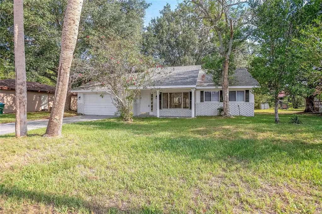 848 Rayston Street Deltona FL 32725