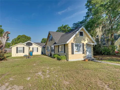 525 N 3rd Street Lake Wales FL 33853