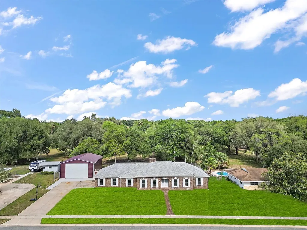 1315 La Salida Way Leesburg FL 34748