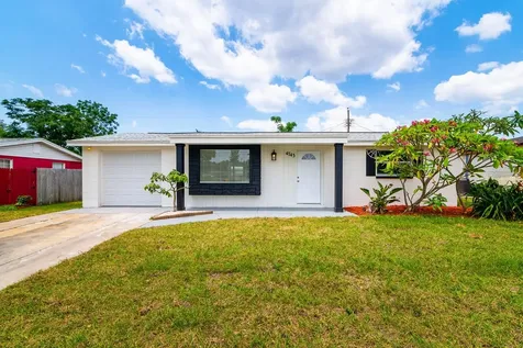4743 Longwood Avenue Holiday FL 34690