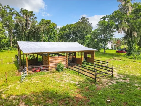 1600 NE 180th Street Citra FL 32113