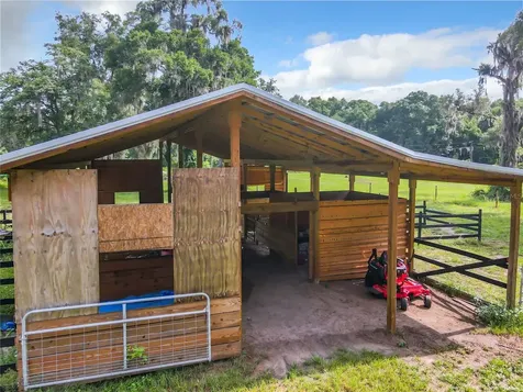 1600 NE 180th Street Citra FL 32113