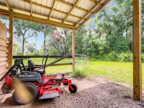 1600 NE 180th Street Citra FL 32113