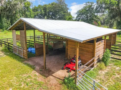1600 NE 180th Street Citra FL 32113