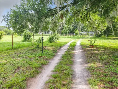 1600 NE 180th Street Citra FL 32113