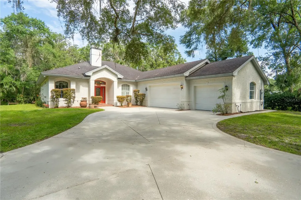 2825 Lake Drive Deland FL 32720