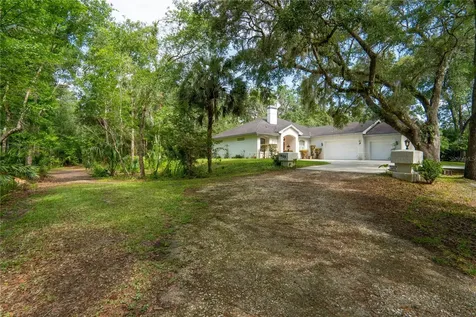 2825 Lake Drive Deland FL 32720