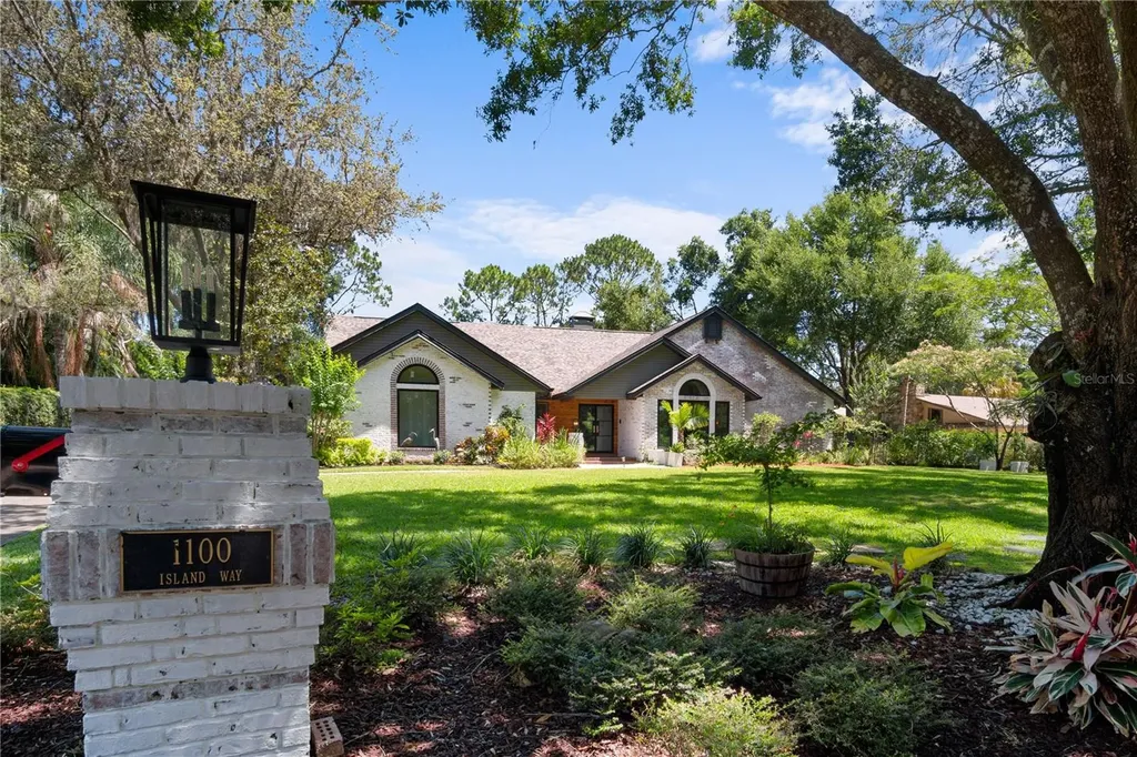 1100 Island Way Winter Haven FL 33884