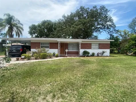 627 Mullen Avenue Haines City FL 33844