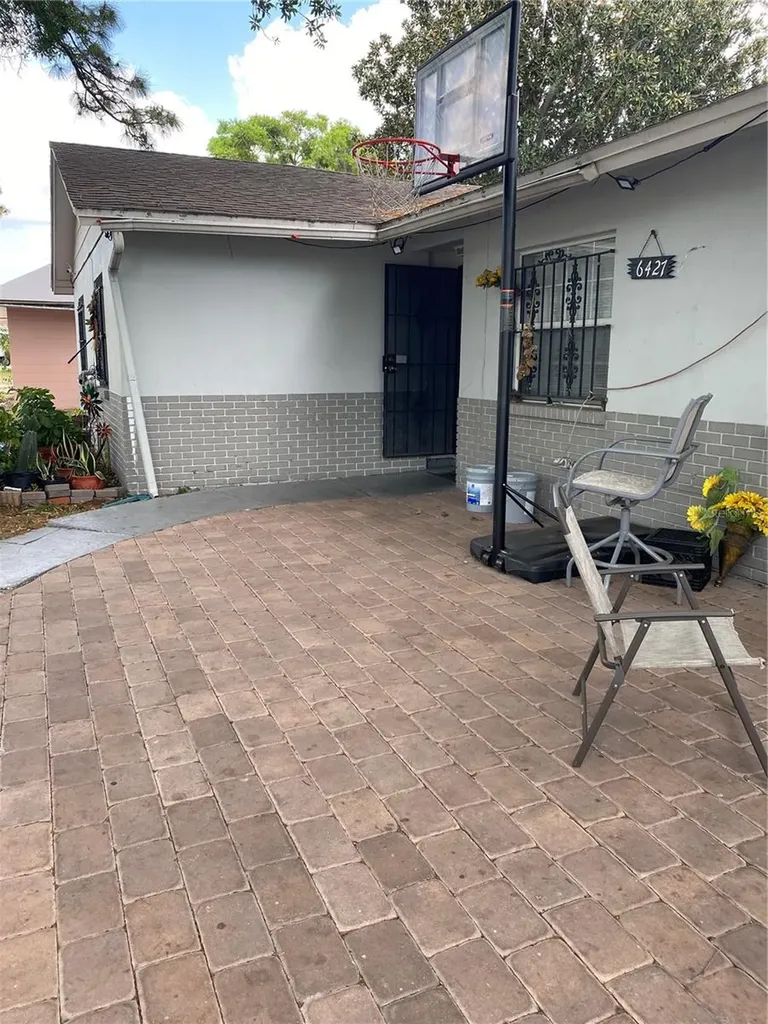 6427 Wilshire Drive Tampa FL 33615