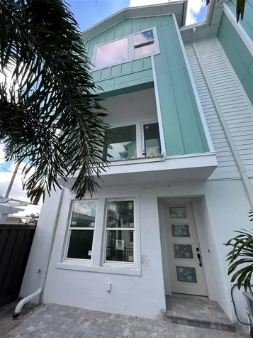 2831 1st Avenue S St Petersburg FL 33712