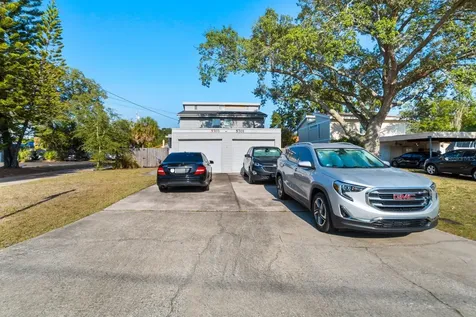 5703 Sycamore Street N St Petersburg FL 33703
