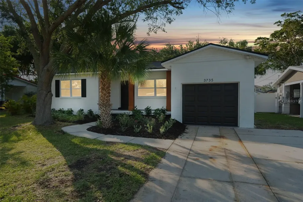 3735 Overlook Drive NE St Petersburg FL 33703