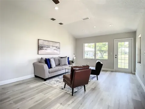 5527 Laver Street Leesburg FL 34748