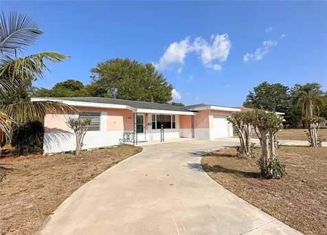 1611 45th Street N St Petersburg FL 33713