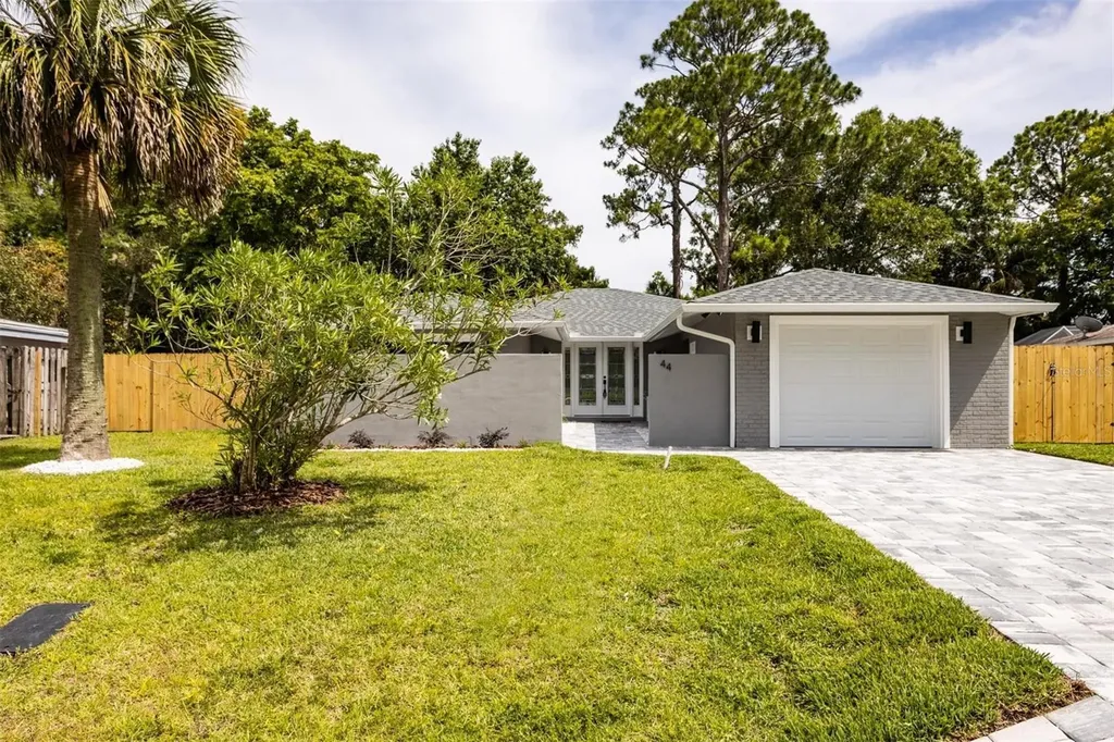 44 Cooper Lane Palm Coast FL 32137