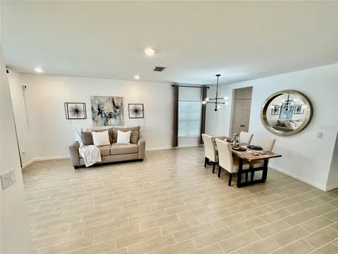 642 Ogelthorpe Drive Davenport FL 33897