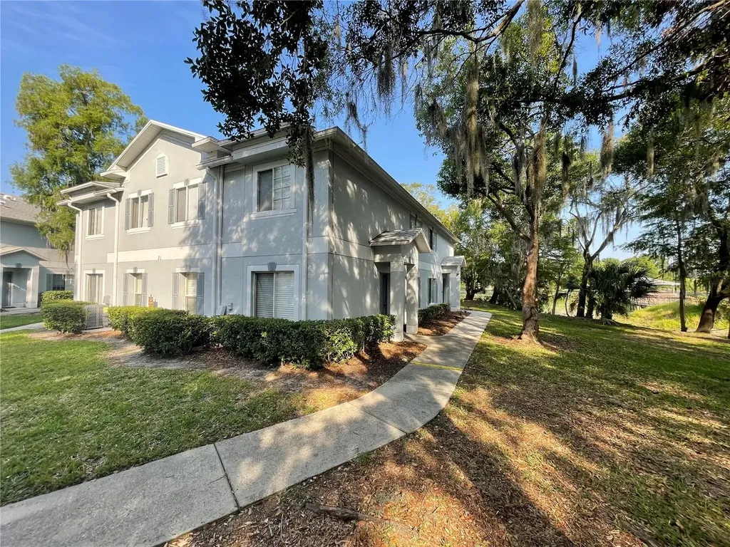 7434 E Bank Drive Tampa FL 33617