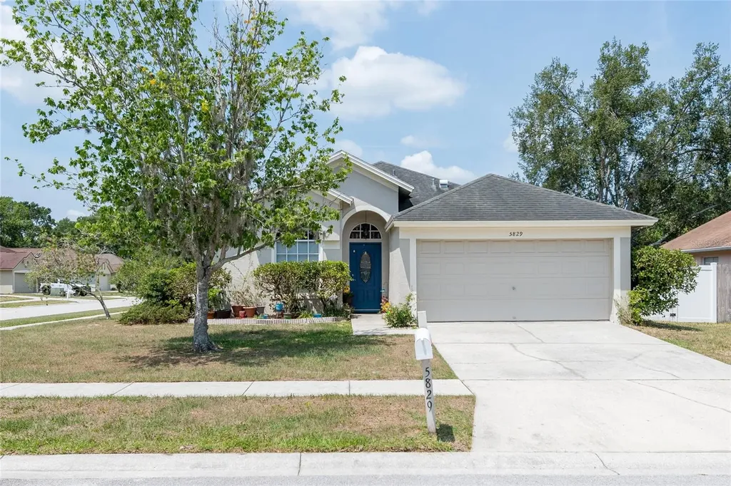 5829 Dorham Place Wesley Chapel FL 33545