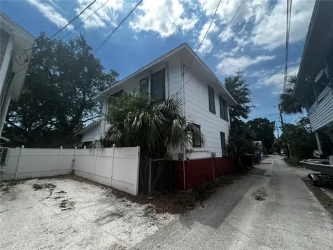 1829 27th Avenue N St Petersburg FL 33713