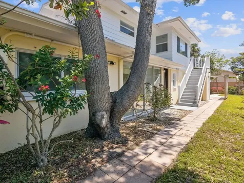 2261 W Bay Drive Largo FL 33770