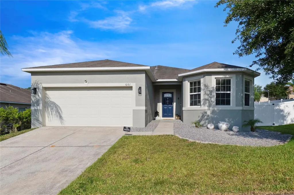 601 Neptune Drive Groveland FL 34736